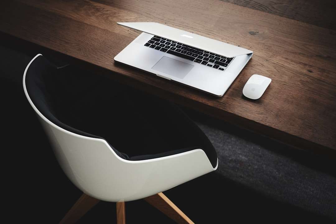 what does business liability insurance cover